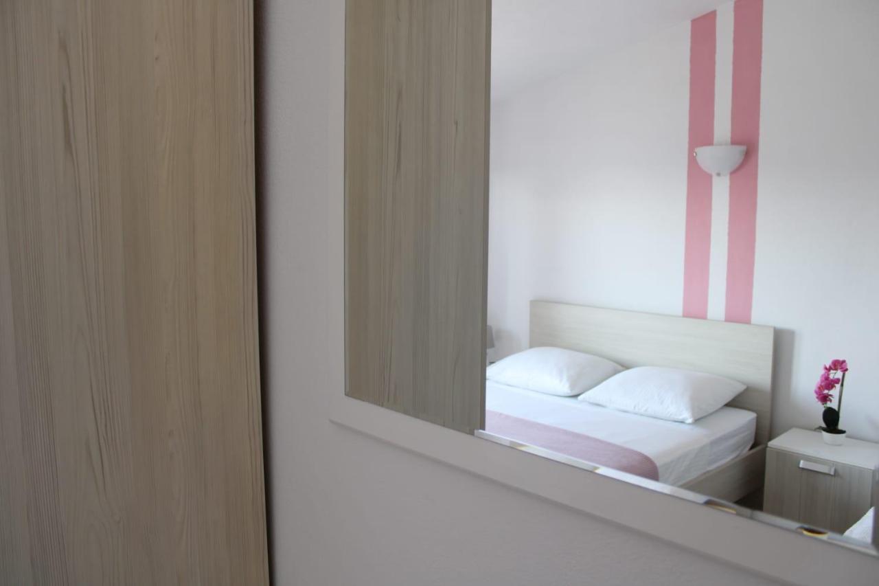 Apartments Renata ドニー・セゲット エクステリア 写真