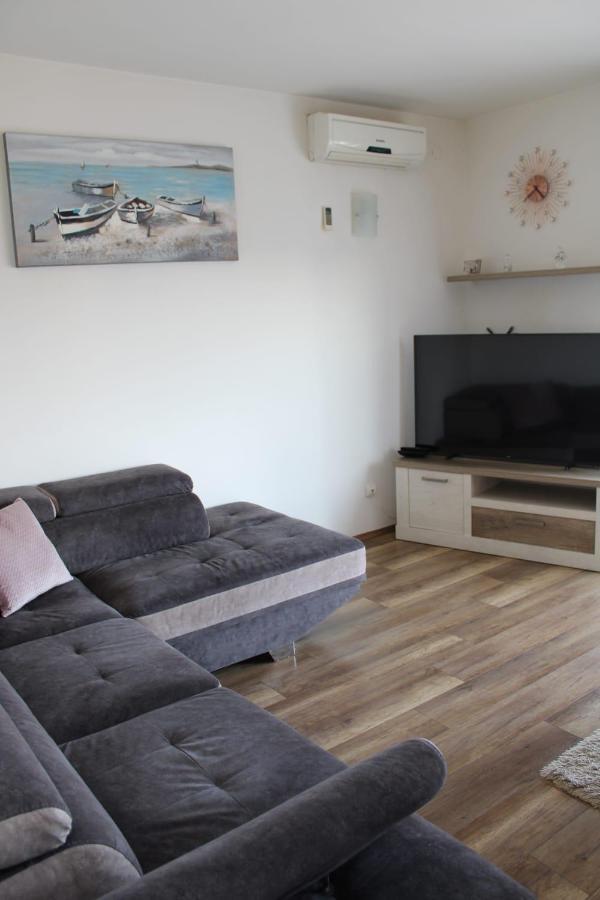 Apartments Renata ドニー・セゲット エクステリア 写真
